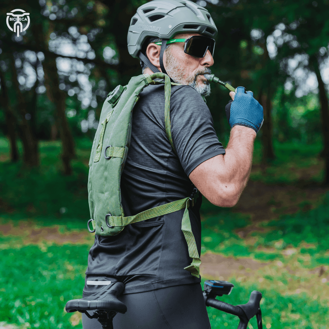 Mochila de Hidratación para Ciclismo con Bolsa de Agua hover